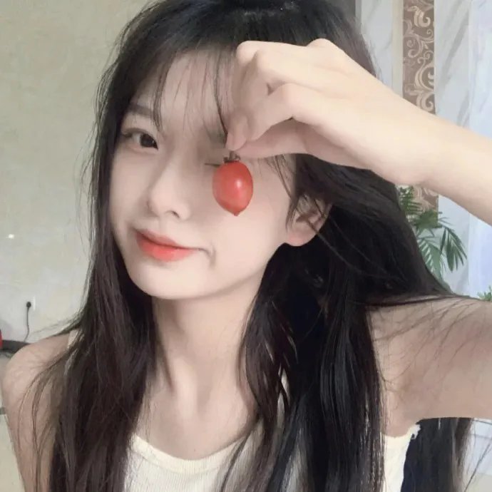 为了受伤的右眼